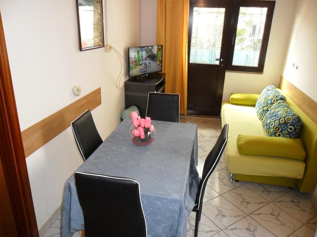 Park Apartment